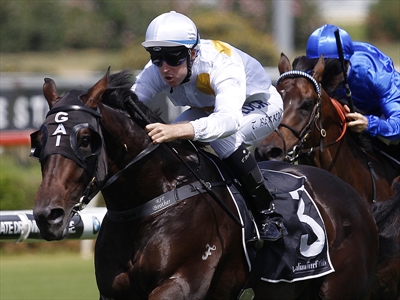 Vancouver (L) ridden by Tommy Berry